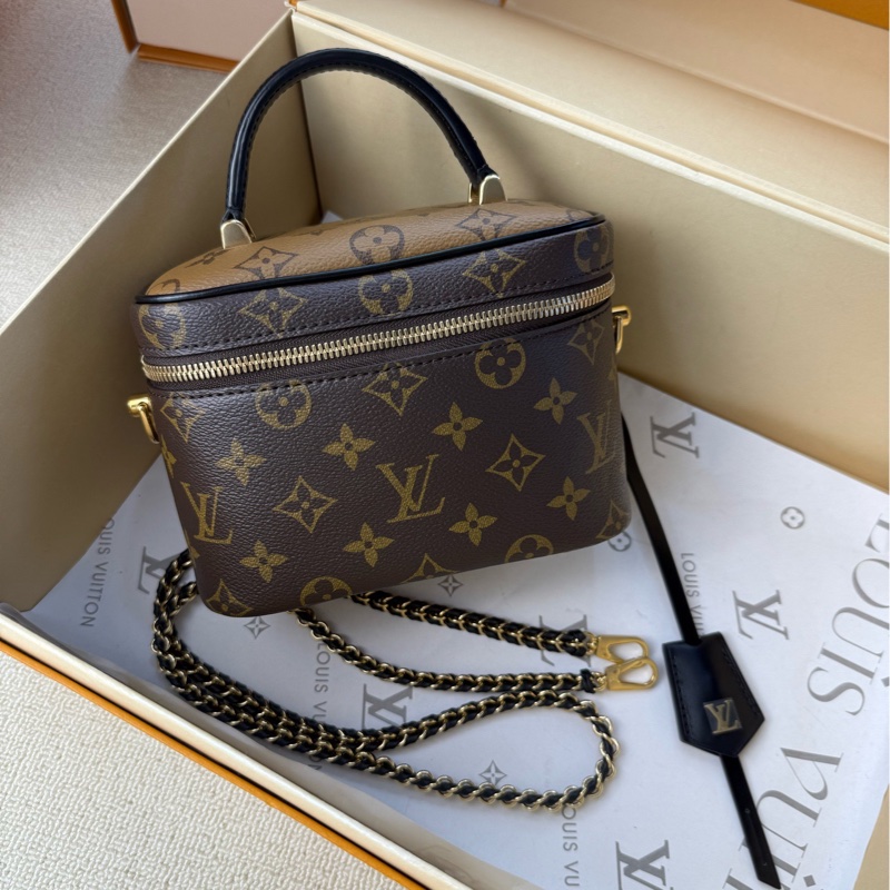 全新全配❤️晶片🉑斜背❤️ lv #老花 #新款 #化妝盒 #vanity-0