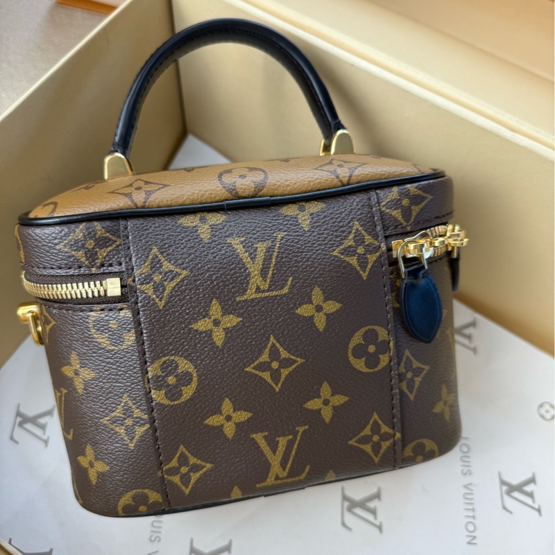 全新全配❤️晶片🉑斜背❤️ lv #老花 #新款 #化妝盒 #vanity-7