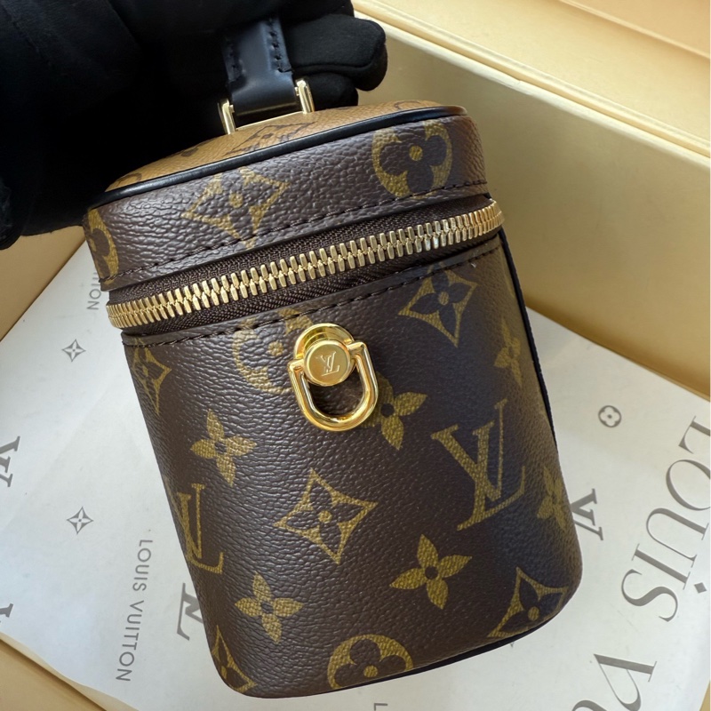 全新全配❤️晶片🉑斜背❤️ lv #老花 #新款 #化妝盒 #vanity-10