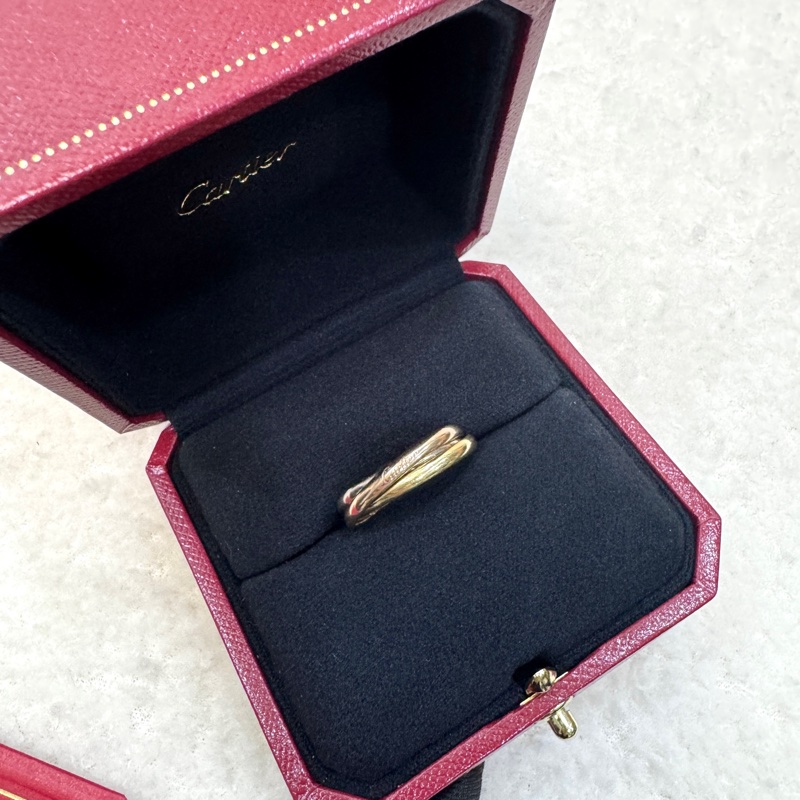 卡地亞Cartier 18K三色金Trinity小型款三環戒指CRB4235159 經典永恆現貨 💍-7