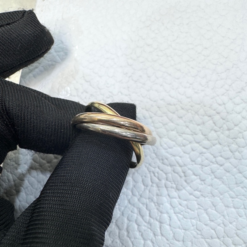 卡地亞Cartier 18K三色金Trinity小型款三環戒指CRB4235159 經典永恆現貨 💍-16