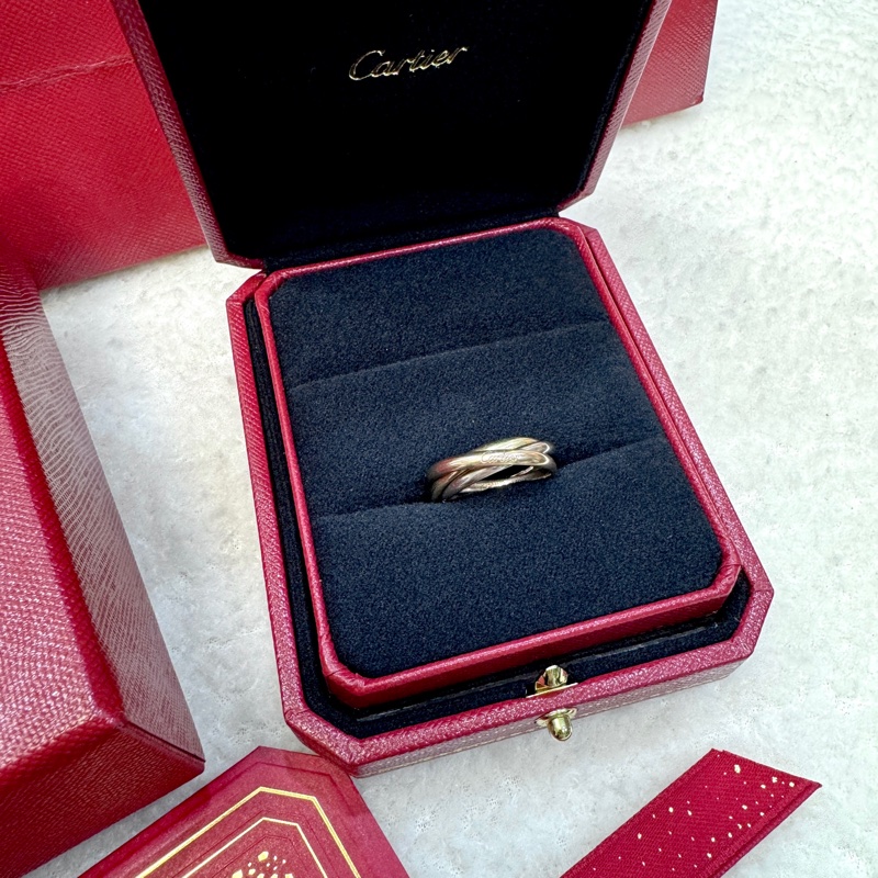 卡地亞Cartier 18K三色金Trinity小型款三環戒指CRB4235155 經典永恆現貨 💍-8