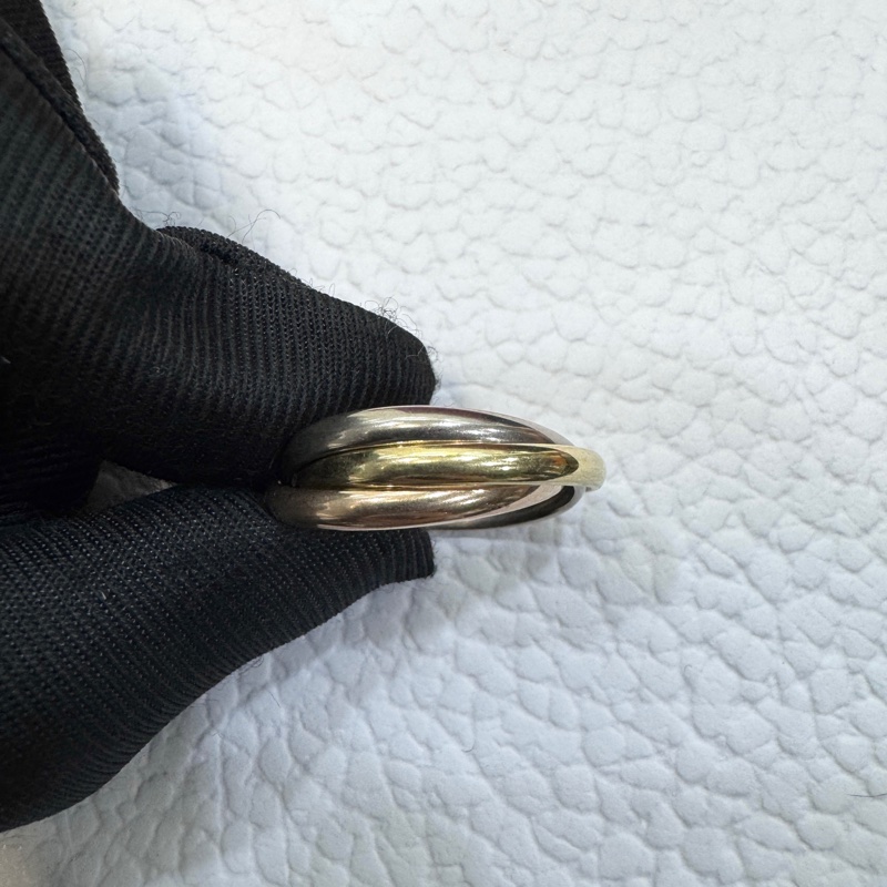卡地亞Cartier 18K三色金Trinity小型款三環戒指CRB4235155 經典永恆現貨 💍-13
