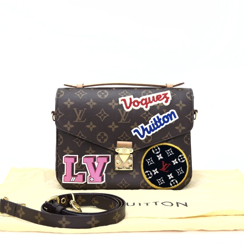 LV 限量款刺繡情人節塗鴉經典老花 金扣手提斜背郵差包 芯片款 25*19*7 98新配件塵袋-1