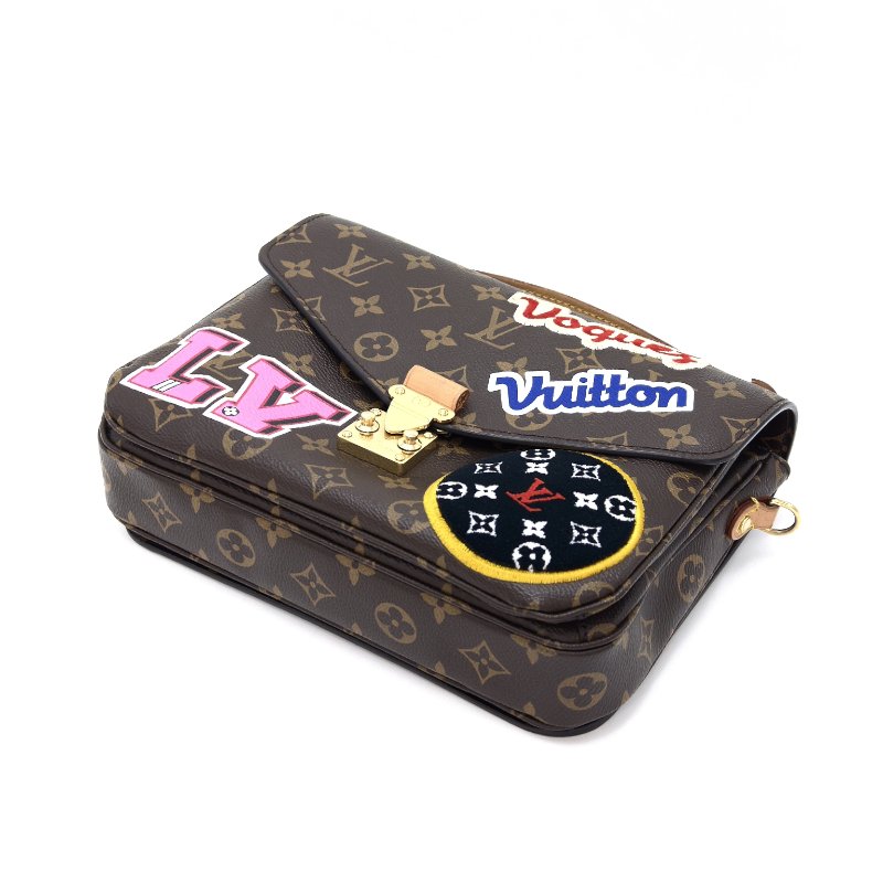 LV 限量款刺繡情人節塗鴉經典老花 金扣手提斜背郵差包 芯片款 25*19*7 98新配件塵袋-2