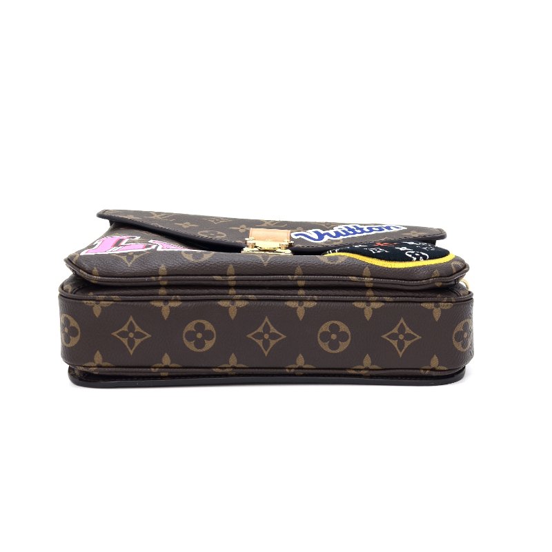 LV 限量款刺繡情人節塗鴉經典老花 金扣手提斜背郵差包 芯片款 25*19*7 98新配件塵袋-5