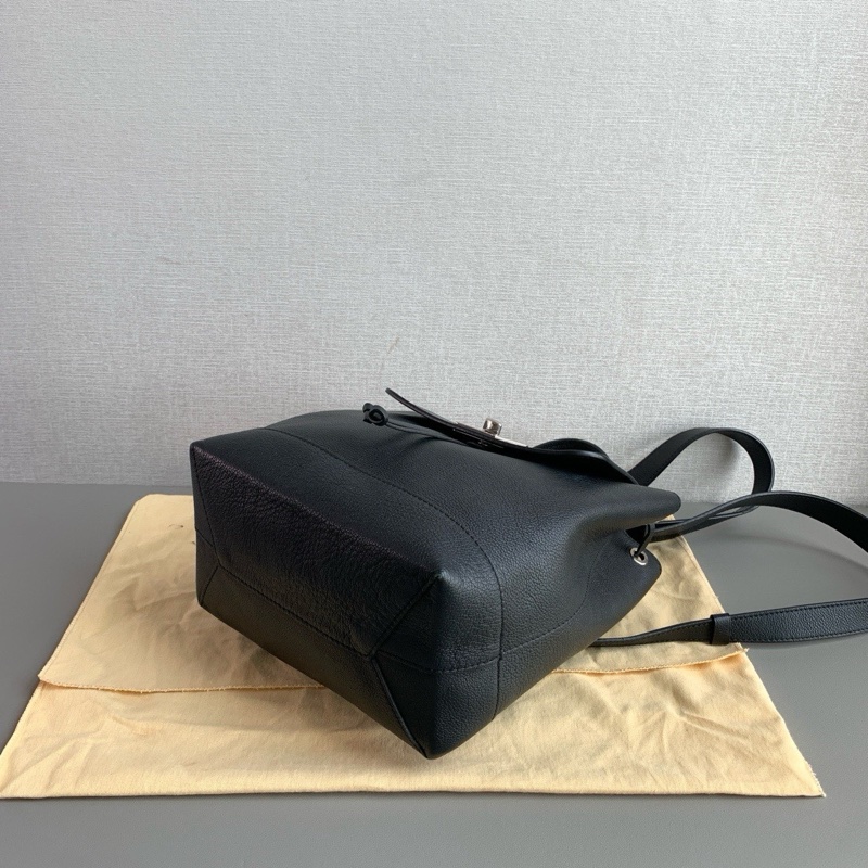 👜LV Lockme|黑銀雙肩包|98新|簡約耐看黑銀百搭-5