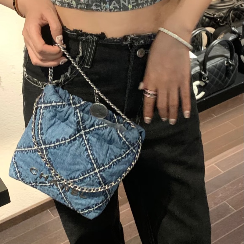 絕美百搭😍99新🈶購證✨Chanel香奈兒24P春夏系列牛仔格紋鏈條22bag迷你mini垃圾袋單肩斜挎包-4