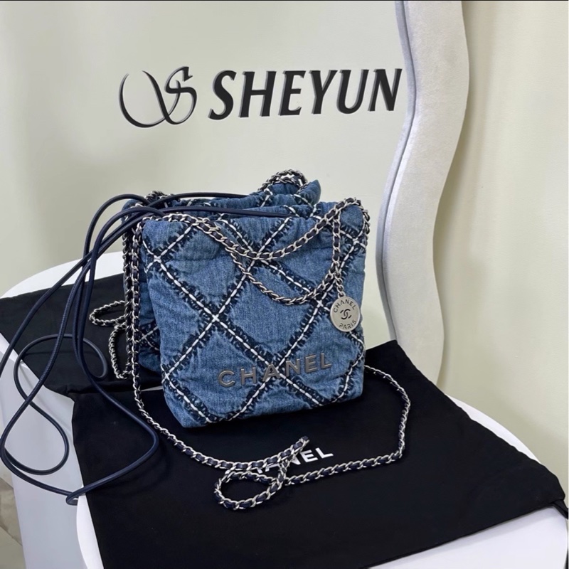 絕美百搭😍99新🈶購證✨Chanel香奈兒24P春夏系列牛仔格紋鏈條22bag迷你mini垃圾袋單肩斜挎包-11