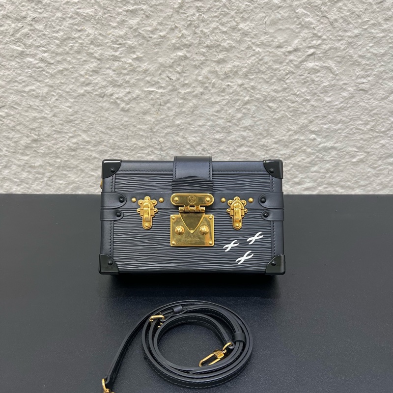 99新LV路易威登水波紋Petite Malle硬盒子單肩斜挎包-0