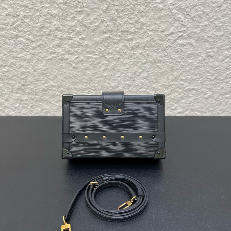 99新LV路易威登水波紋Petite Malle硬盒子單肩斜挎包-1