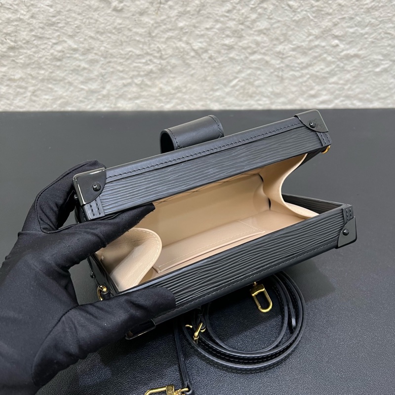 99新LV路易威登水波紋Petite Malle硬盒子單肩斜挎包-6