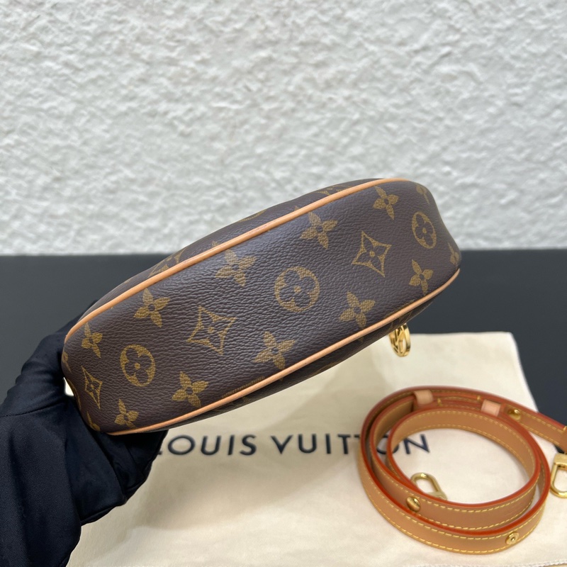 98新LV路易威登Loop經典老花月亮包豌豆包-4