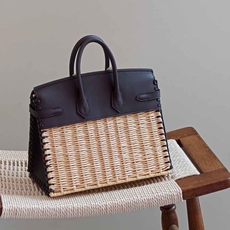 ❤️復古控必入！愛馬仕野餐包🧰Hermes 愛馬仕 Birkin25 野餐包手提包 馬鞍紅撞上竹編元素復古又時尚 銀扣  Z刻❤️正品-1