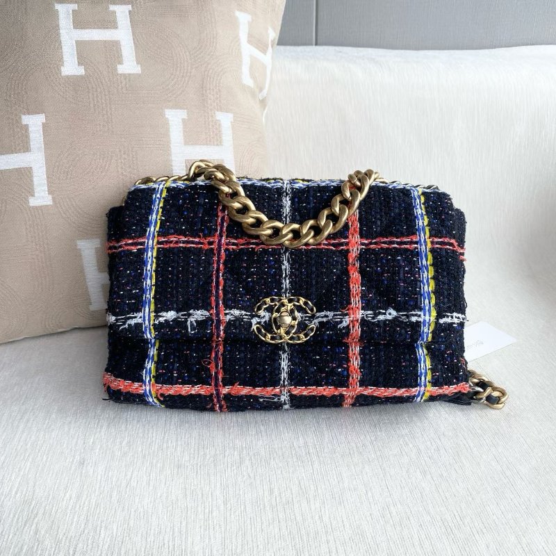 Chanel 粗花呢毛呢19bag 金扣 31*19*10 99新配件塵袋-4