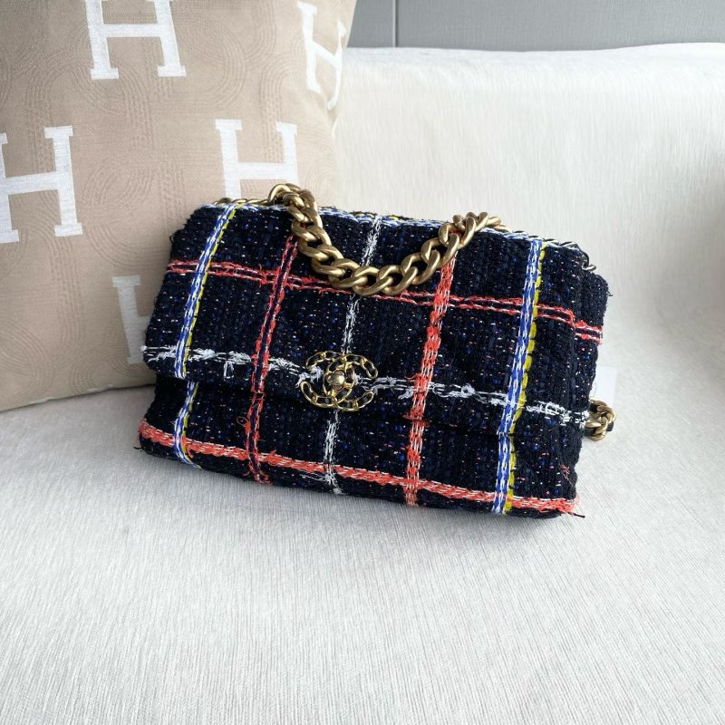 Chanel 粗花呢毛呢19bag 金扣 31*19*10 99新配件塵袋-6