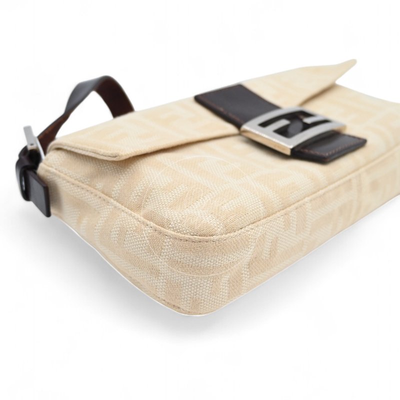 中古 Fendi Zucca Baguette 經典米白象牙色帆布法棍包-5