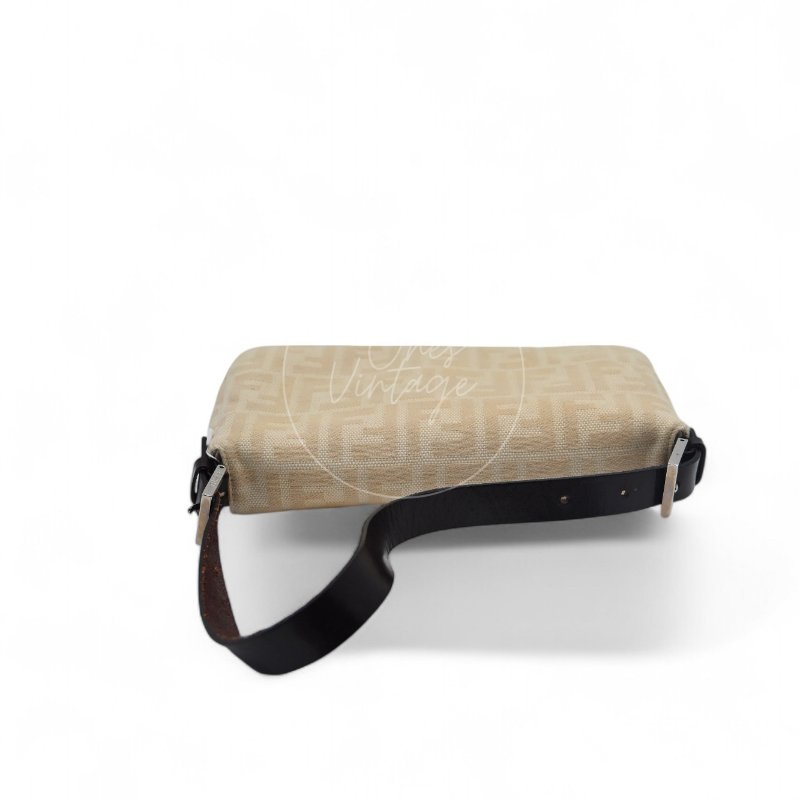 中古 Fendi Zucca Baguette 經典米白象牙色帆布法棍包-17