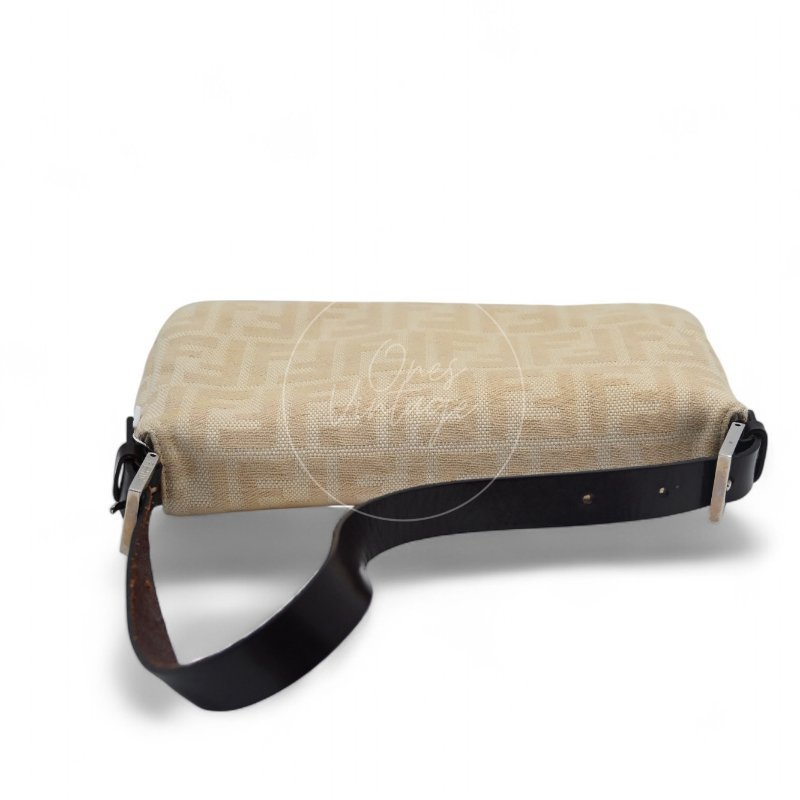 中古 Fendi Zucca Baguette 經典米白象牙色帆布法棍包-18