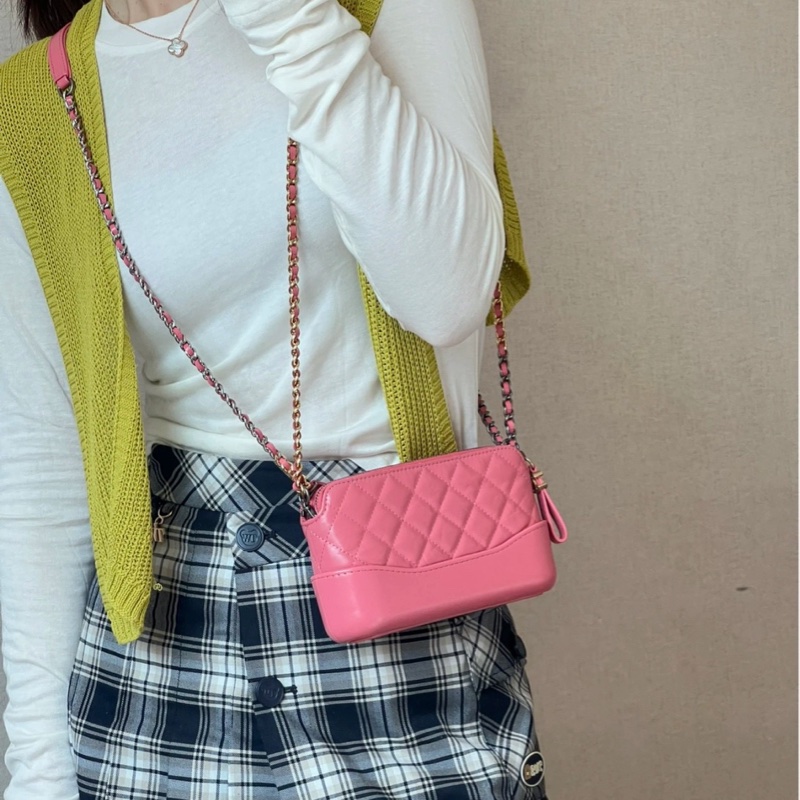 Chanel香奈兒Gabrielle流浪包mini 粉色鏈條單肩斜挎包-7