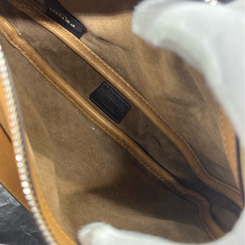 Fendi 芬迪 奶茶棕Simply腋下包 21cm-6