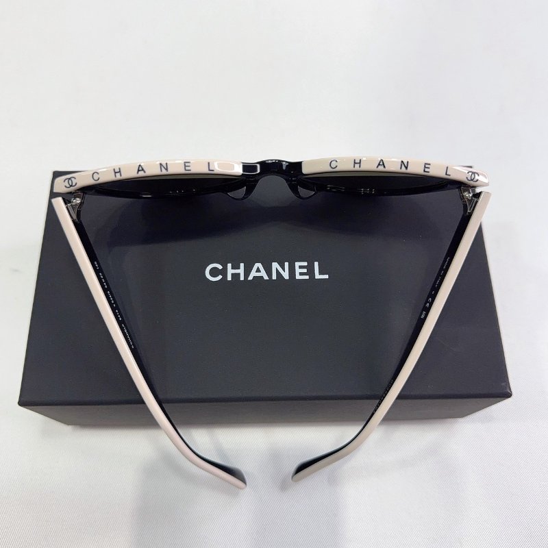 CHANEL 全新黑米色蝴蝶形太陽眼鏡-4