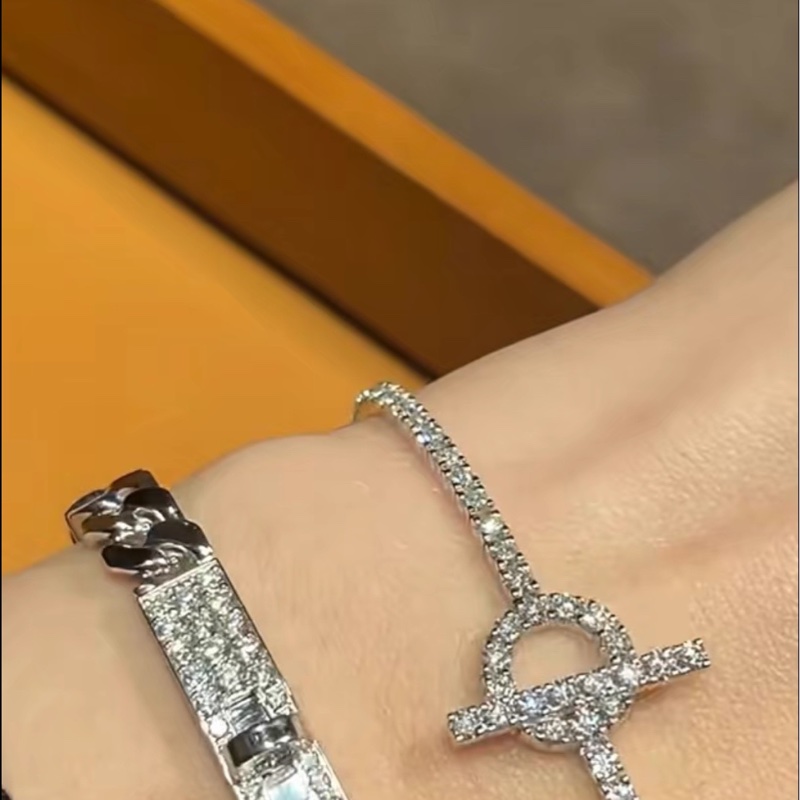Hermes爱马仕小Q白金满钻手链-5