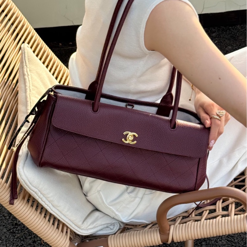 Chanel Burgundy 法棍包-3