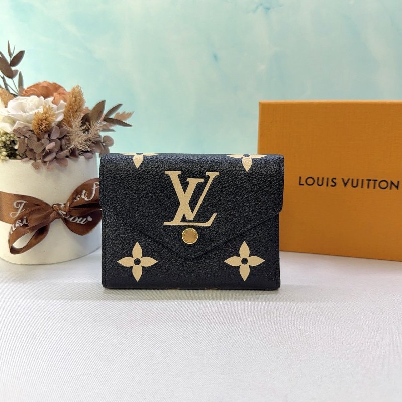 LV Victorine粒面雙色三折短夾-0