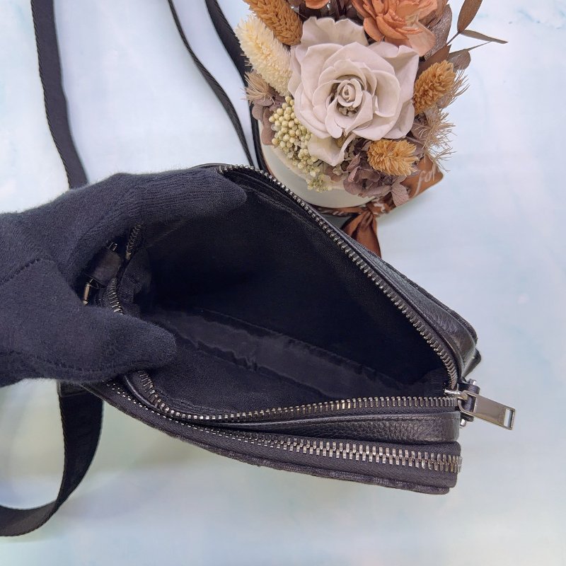 DIOR Oblique雙層黑緹花相機包-5