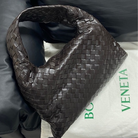 99新Bottega Veneta葆蝶家Hobo腋下包 巧克力色～新款热门