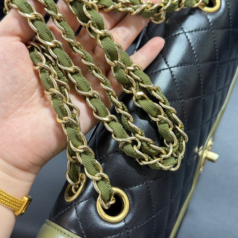 Chanel香奈兒CF拼色鏈條包 尺寸：22*13*5cm-6