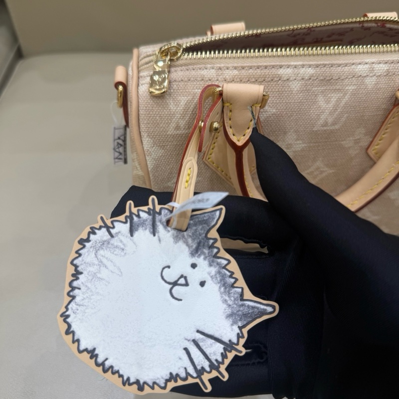 閒置新🍁LV Speedy 20貓咪聯名款 芯片款 米色老花帆布 手提包斜背包單肩包 酒紅色可調節肩帶 💛正品-7