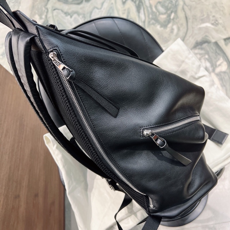 LOEWE羅意威 Convertible黑銀小牛皮雙肩包 男款 尺寸:40*20*50cm-2