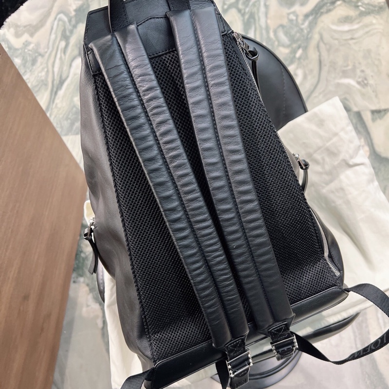 LOEWE羅意威 Convertible黑銀小牛皮雙肩包 男款 尺寸:40*20*50cm-3