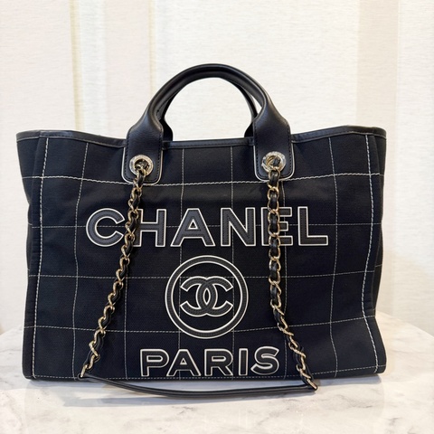 Chanel 黑格帆布立體logo手提肩背沙灘包