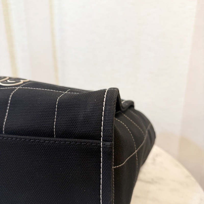 Chanel 黑格帆布立體logo手提肩背沙灘包-8