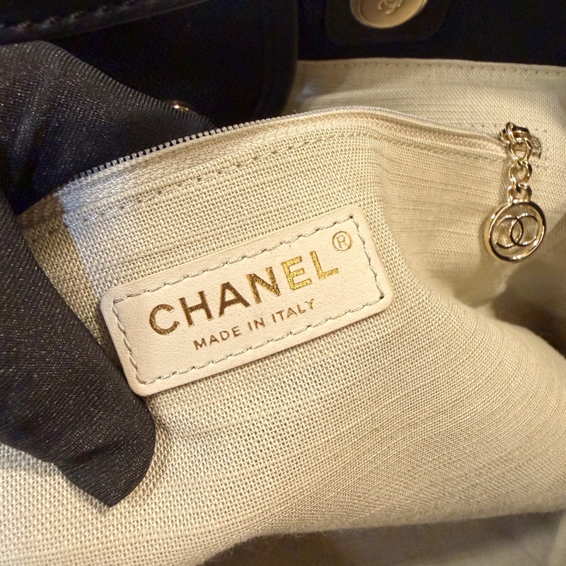 Chanel 黑格帆布立體logo手提肩背沙灘包-19