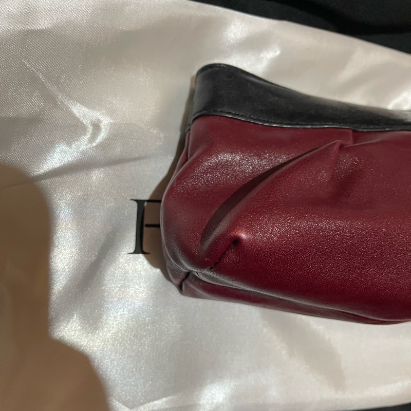 FURLA酒紅色化妝包 手拿包-9