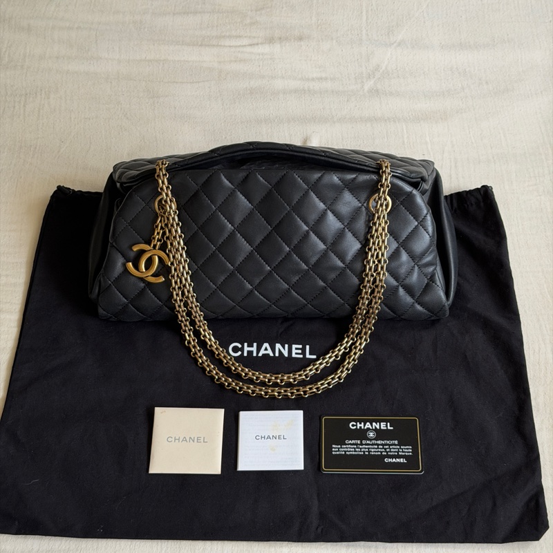 Vintage Chanel香奈兒2010限定/黑色金扣保齡球包/鏈條單肩腋下包-1
