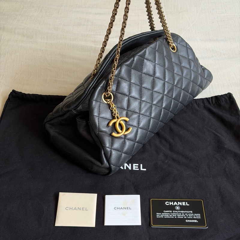 Vintage Chanel香奈兒2010限定/黑色金扣保齡球包/鏈條單肩腋下包-3