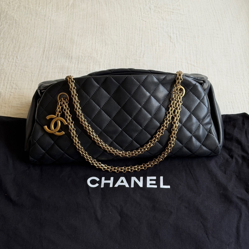 Vintage Chanel香奈兒2010限定/黑色金扣保齡球包/鏈條單肩腋下包-13