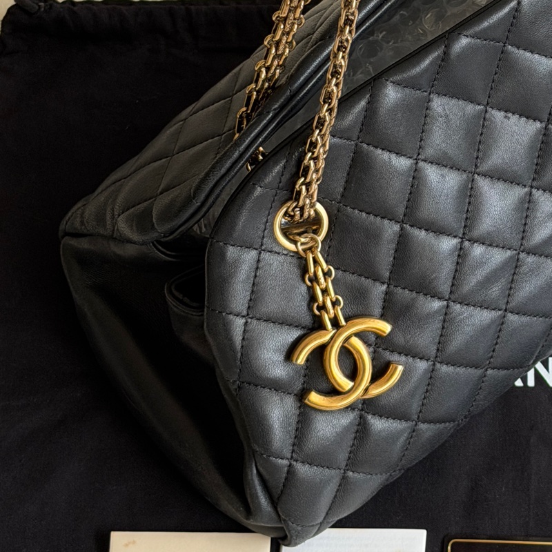 Vintage Chanel香奈兒2010限定/黑色金扣保齡球包/鏈條單肩腋下包-27