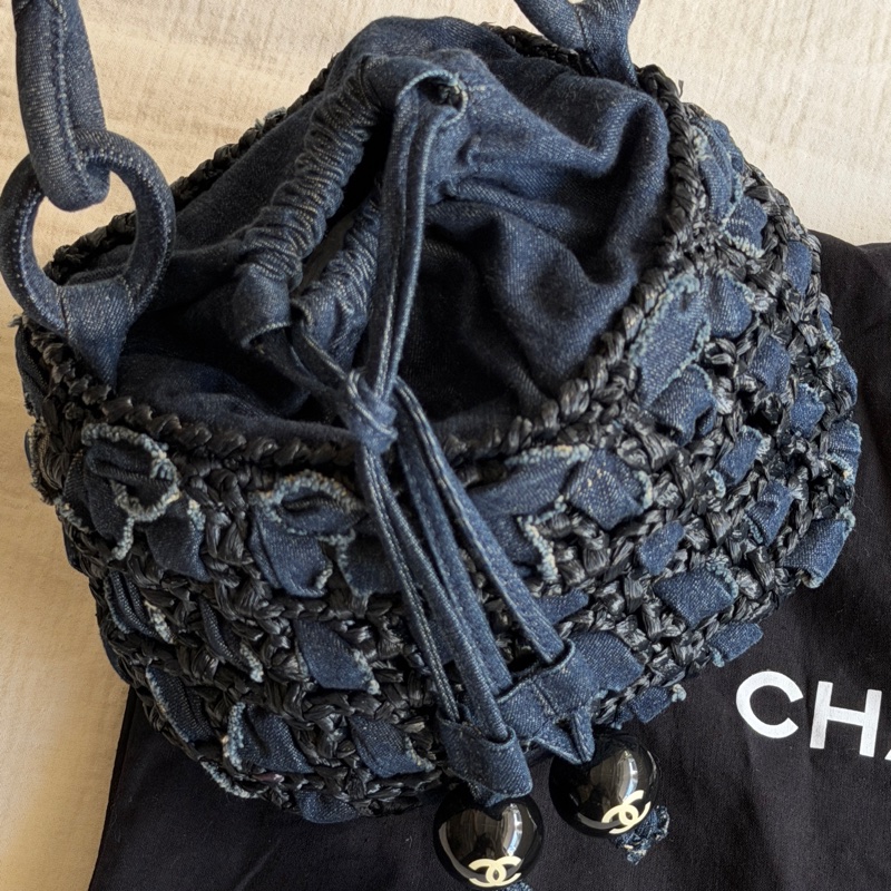 Vintage 稀有珍品 /Chanel 2006 限量/牛仔拉菲草編織小菜籃🧺 黑色壓克力球超時髦-19