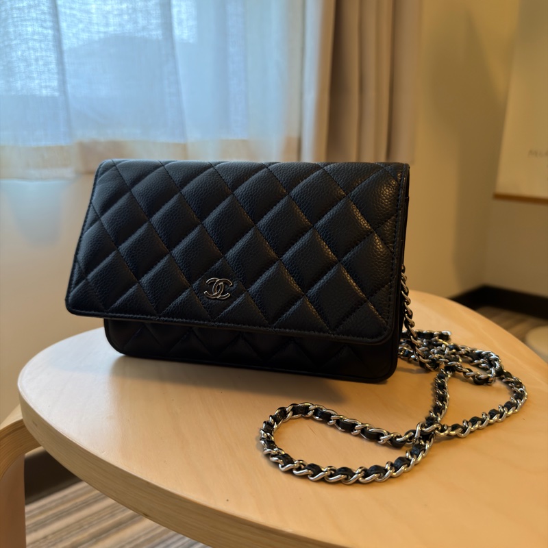 Chanel 經典WOC 黑銀荔枝牛皮 （晶片款）-0