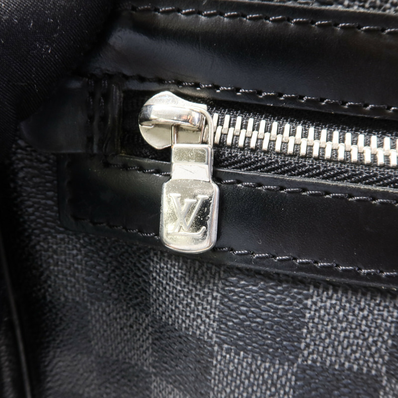LOUIS VUITTON Damier Graghite Daniel MM肩背袋-6