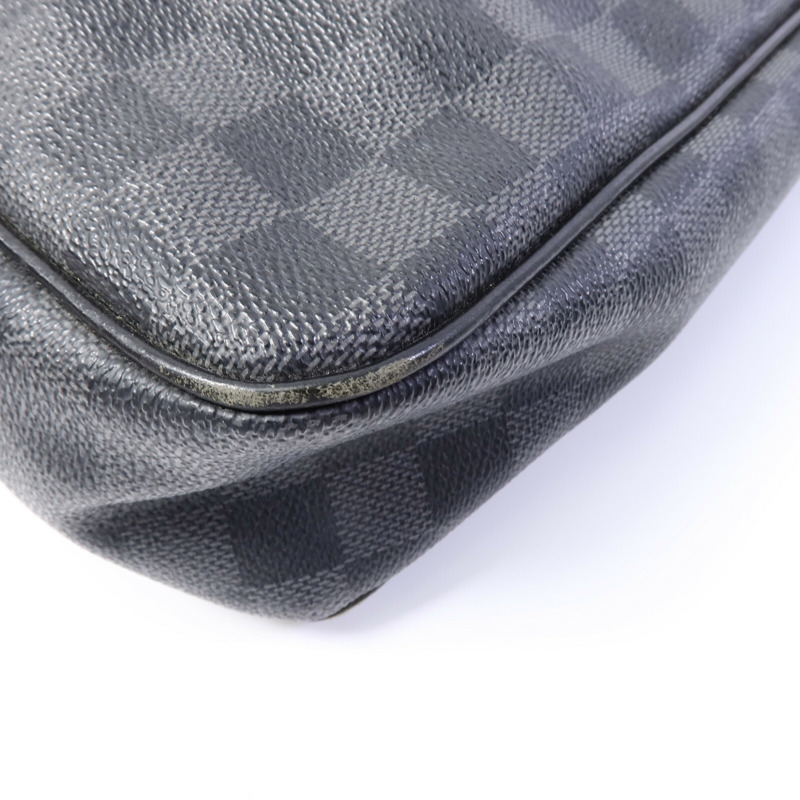 LOUIS VUITTON Damier Graghite Daniel MM肩背袋-12