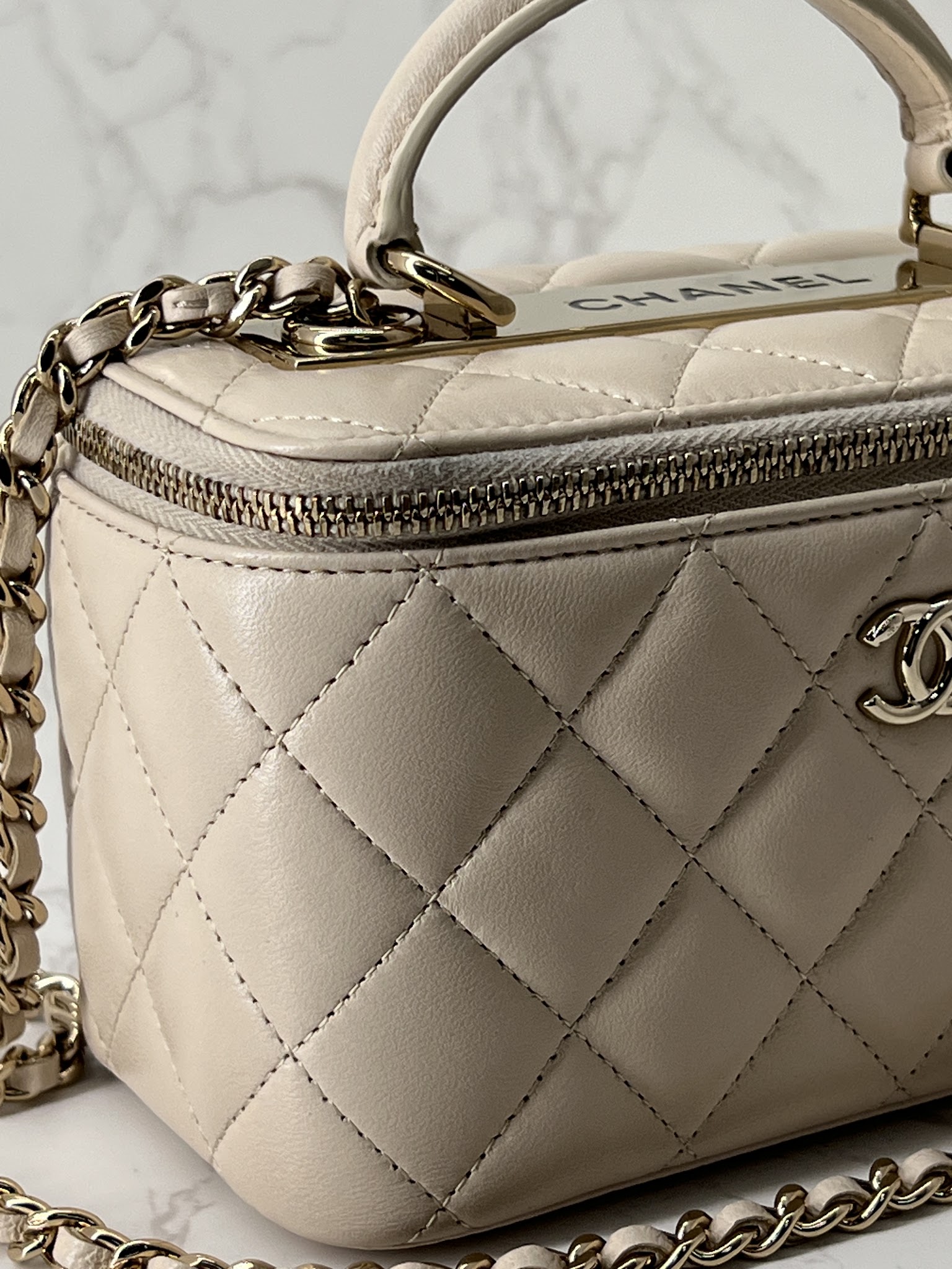 香緹國際精品 CHANEL TRENDY CC 鍊帶 化妝包 1022-3
