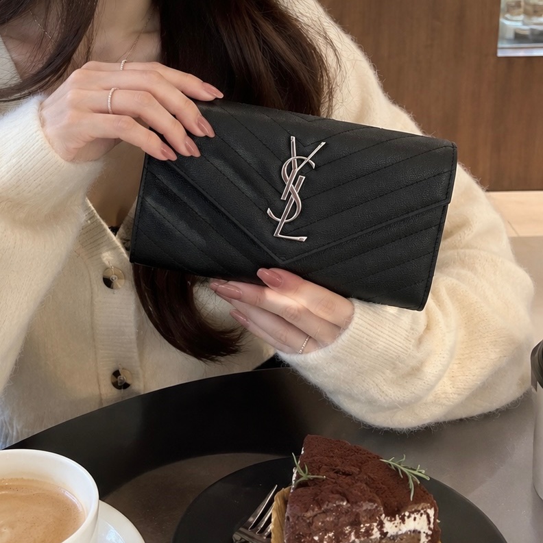 YSL Saint Laurent 經典黑銀魚子醬牛皮信封長夾|✨Wisher惟奢名品✨-11