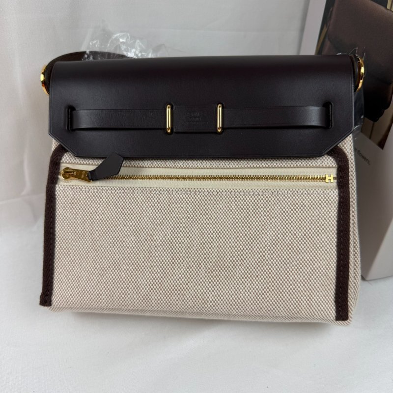 近新閒置未使用 HERMES 愛馬仕 Mini Herbag 20 帆布X牛皮 烏木色金釦 斜背包 W刻 大全配 台灣購證-1
